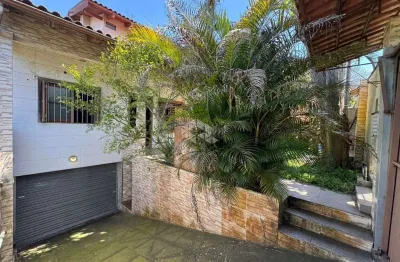 Casa de 4 quartos com suite master, piscina e sistema de segurança na avenida oscar pereira