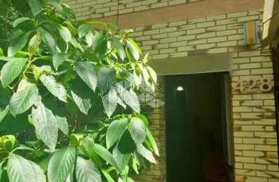 Casa com 4 quartos à venda na Avenida Taquara, 426, Petrópolis, Porto Alegre