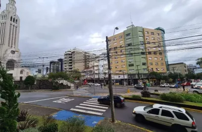 Loja térrea + mezanino (560m²) no coração do bairro são pelegrino em caxias do sul