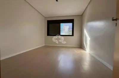Apartamento 03 dormitórios bairro centro em  caxias do sul