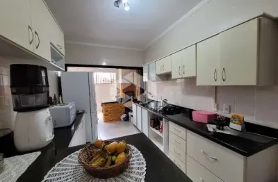 Apartamento com 02 dormitórios e 01 vaga de garagem no bairro cristo redentor em caxias do sul