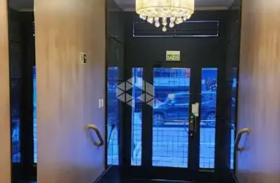 Lindo apartamento semimobiliado localizado no centro da 240 m²  de área privativa,