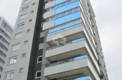 Apartamento de 03 suítes  no bairro madureira em caxias do sul .