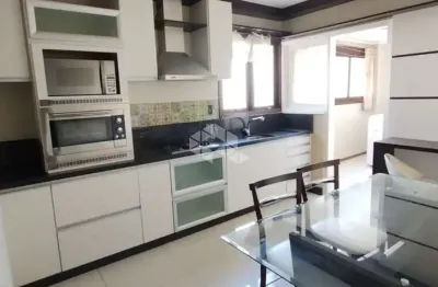 Apartamento mobiliado com 3 dormitórios sendo 1 suíte no bairro medianeira em caxias do sul