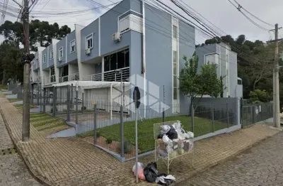 Casa sobrado triplex semimobiliado de 2 dormitórios com 96m2 em ana recha, caxias do sul