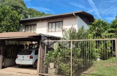 Casa com amplo terreno no bairro ana rech em caxias do sul