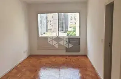 Apartamento de 2 quartos no bairro centro histórico.