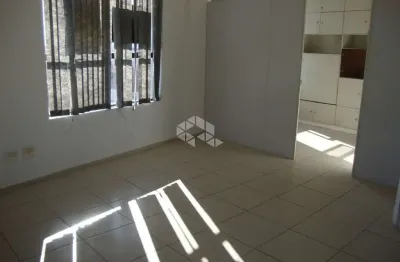 Ótima  sala comercial com 42m² privativos , elevaror,  portaria