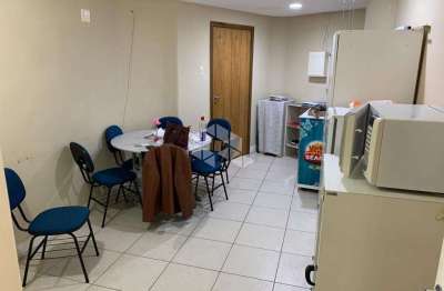 Conjunto comercial com 113m² podendo ser integrada com outras com total 33om²