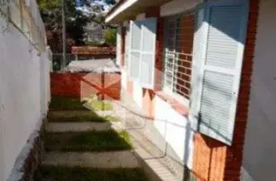 Residencia de esquina 03dormitórios de esquina, partenon, porto alegre.