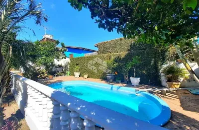 Casa com 2 quartos e 4 vagas com piscina em viamão rs