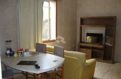 Ótimo apartamento 02 quartos com sacada e closet no centro histórico