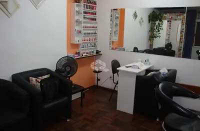 Ótima sala comercial com 21,70 m² privativos na galeria malcon no centro histórico