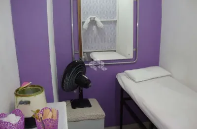 Sala comercial com 21,70 m² privativos na galeria malcon no centro histórico