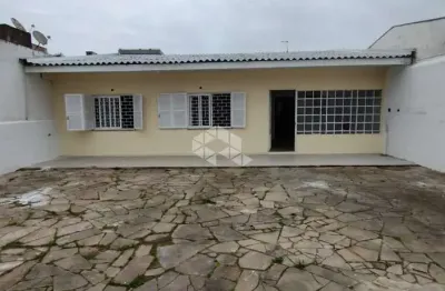 Casa com 3 dormitórios no bairro niterói em canoas.