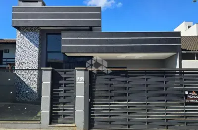 Casa/sobrado |  3 quartos/dormitórios | suíte | lareira | churrasqueira | bairro parque da matriz em cachoeirinha