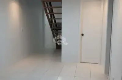 Casa em condomínio com 3 dormitórios aceita financiamento no bairro rio branco/canoas.
