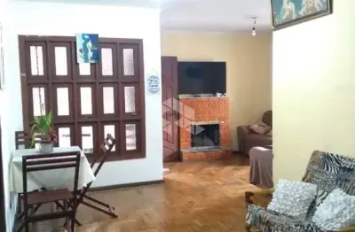 Casa sobrado de 3 quartos no bairro marechal rondon em canoas.