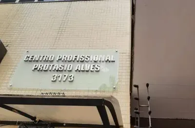 Sala comercial  103 m² para venda na av protásio alves  petrópolis porto alegre.