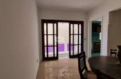 Apartamento  2 dormitórios com sacada para venda  no bairro cidade baixa porto alegre/rs.