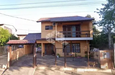 Casa 3 dormitórios 1 suite 202m² para venda no bairro rubem berta porto alegre