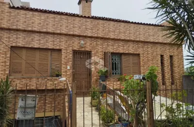 Apartamento 2 dormitorios com vaga de garagem para venda no bairro vila jardim em porto alegre
