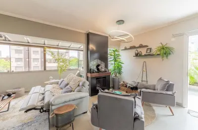 Cobertura exclusiva com piscina privativa e estilo contemporâneo