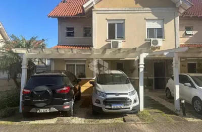 Casa em condomínio com 3 dormitórios e sótao no ecoville