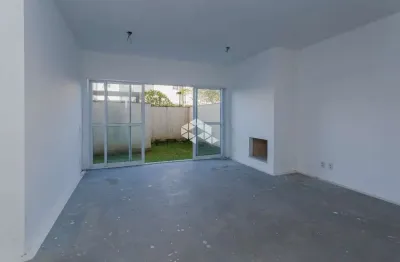 Garden espaçoso com conforto de casa em condomínio exclusivo