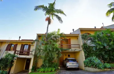 Casa em condomínio com infraestrutura no bairro cristal em porto alegre