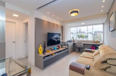 Apartamento de 2 dormitórios, decorado por arquiteto com 2 vagas de garagem!