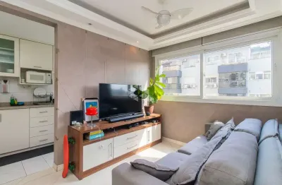 Apartamento com 2 quartos à venda na Rua Roque Calage, 850, Passo da Areia, Porto Alegre