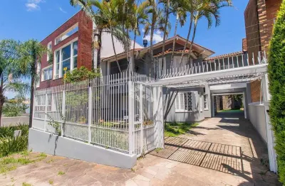 Residência imponente no bairro chácara das pedras - conforto, elegância e versatilidade em cada detalhe