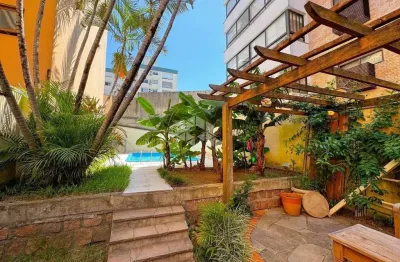 Casa com 3 quartos à venda na Avenida Mariland, 1193, São João, Porto Alegre