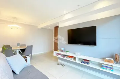 Apartamento mobiliado, 58 m², 2 dormitórios sendo 1 suíte e 2 vagas no bairro central parque.