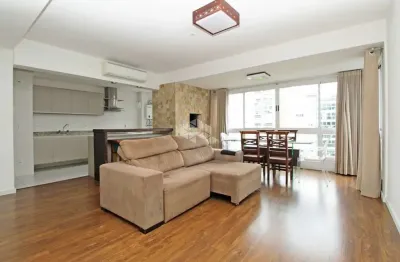 Apartamento de 2 dormitorios e  2 vagas no central parque
