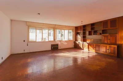Apartamento no bom fim 168m²  3 dormitórios/1 suíte + dependencia e 1 vaga