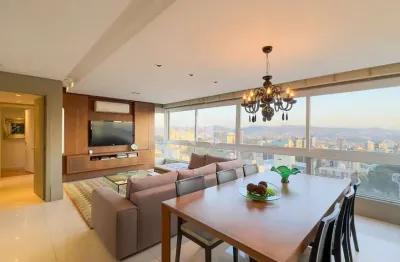 Apartamento com 3 quartos à venda na Avenida Iguassu, 550, Petrópolis, Porto Alegre