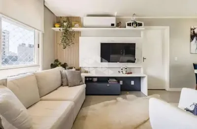 Apartamento 3 dormitórios 1 vaga  no bairro Santana em Porto Alegre.