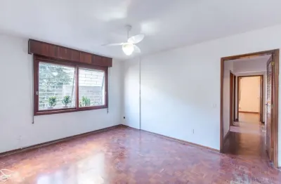 Apartamento 2 dormitórios com vaga para venda no bairro menino deus