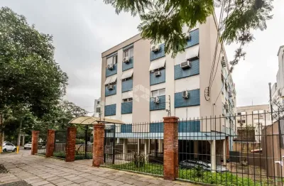 Apartamento com 3 dormitórios com vaga coberta no bairro petrópolis