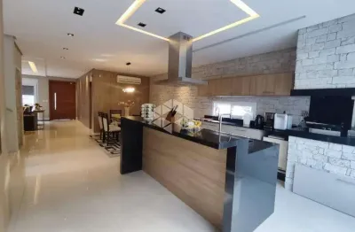 Casa com 320m²  2 suítes  elevador 4 vagas - cachoerinha
