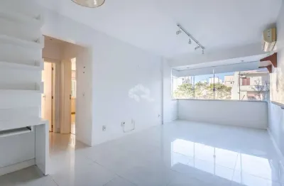 Apartamento 2 dormitórios com 1 suíte com 73m e vaga dupla no bairro jardim botânico