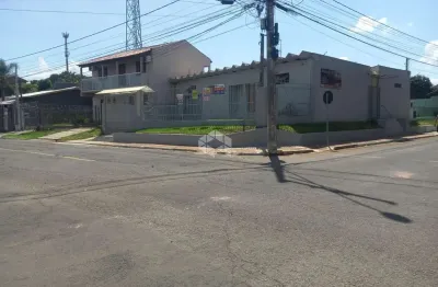 Casa de 120m² com 2 dormitórios e 2 vagas no bairro liberdade
