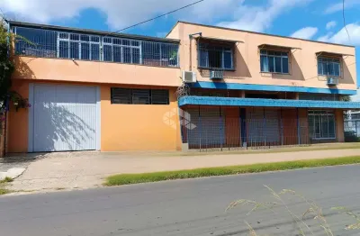 Prédio comercial com 3 lojas, 3 salas comerciais, depósito e 3 vagas - santa maria goretti