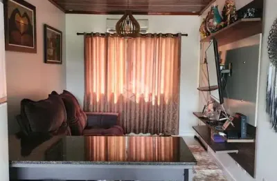 Sobrado com 4 quartos, 1 suíte, 4 vagas e pátio, no jardim carvalho