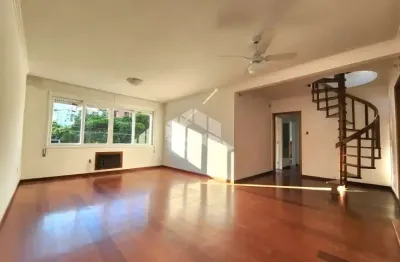 Cobertura com 3 dormitórios, 1 suíte e 2 vagas cobertas - petrópolis