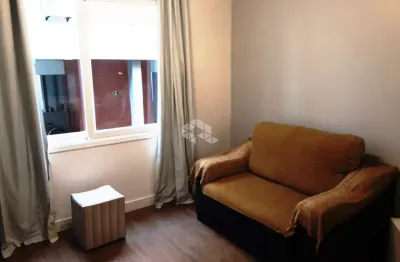 Apartamento a venda com 02 quartos mobiliado  no bairro floresta