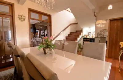 Casa com 4 quartos à venda na Rua Serafim Alencastro, 679, Sarandi, Porto Alegre