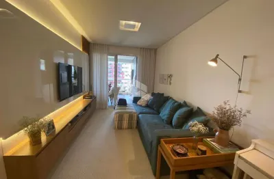 Excelente apto com125m², 3 suítes + lavabo, vaga dupla de garagem e hobby-box